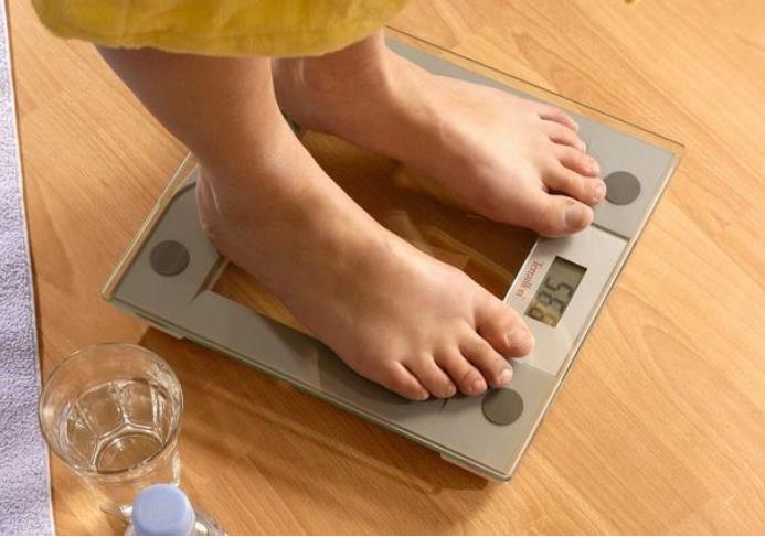 为啥不建议早上称体重，每天早上称体重准确吗