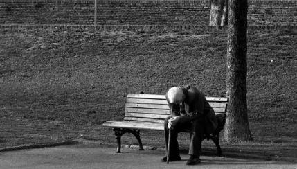 为什么年纪越大越孤单，年纪越大越害怕孤独什么原因