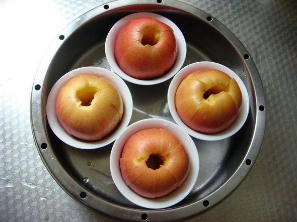 长期吃蒸苹果的好处，三种人不宜吃蒸苹果
