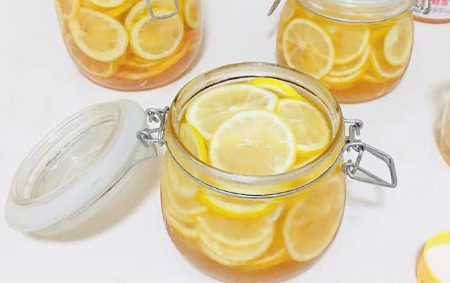 柠檬片泡水的4大禁忌，柠檬片泡水的正确方法