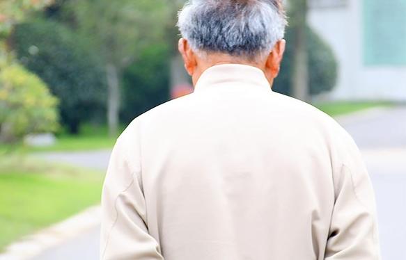 男性衰老的三大特征，人的长寿纹在哪里