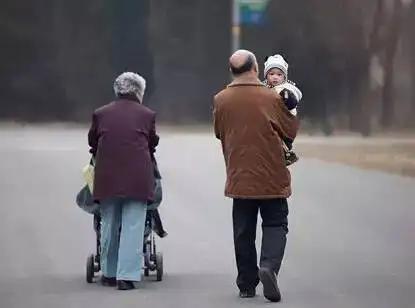 退休了一定要带孙子吗，儿媳妇满意的带孙子方式是什么